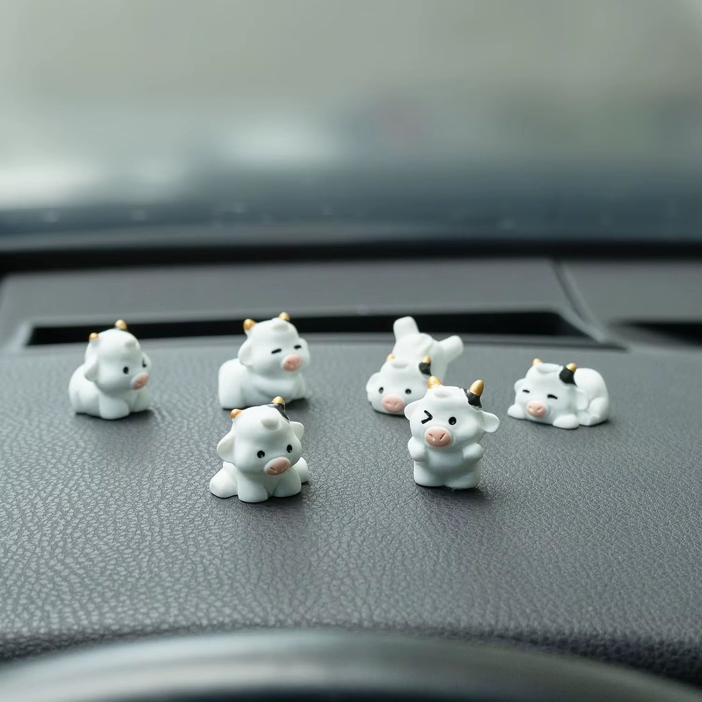 Cute Mini Animal Accessories Car Dashboard Fun Animal Car Rear View Mirror Decor Interior Ornaments Fairy Garden Home Car Gifts