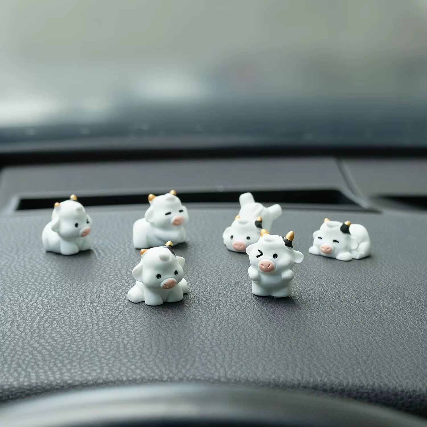 Cute Mini Animal Accessories  Car Dashboard Fun Animal Car Rear View Mirror Decor Interior Ornaments Fairy Garden Home Car Gifts