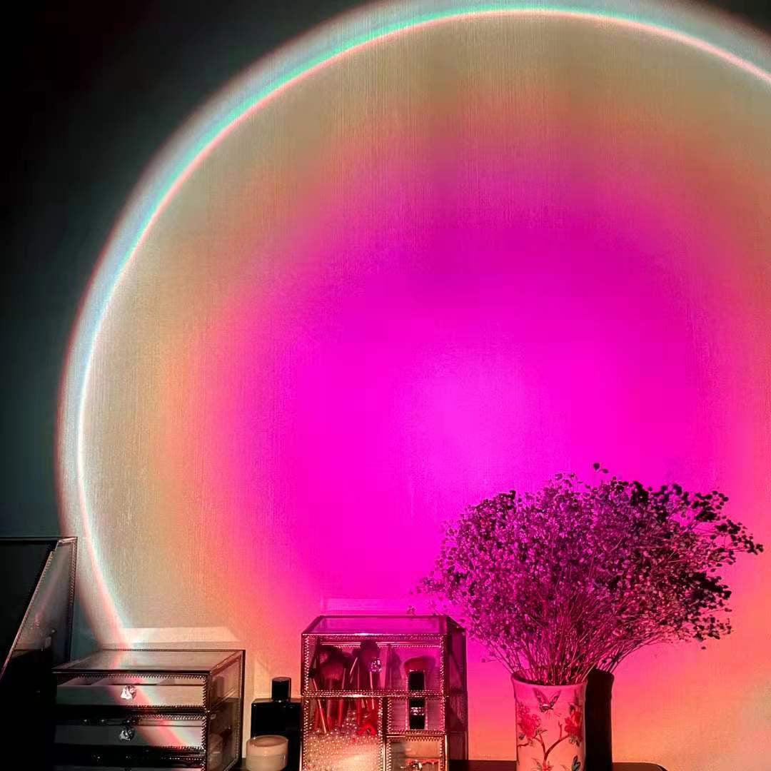 Rechargeable Rainbow Sunset Projection Lamp - Create a Magical Atmosphere in Any Room!