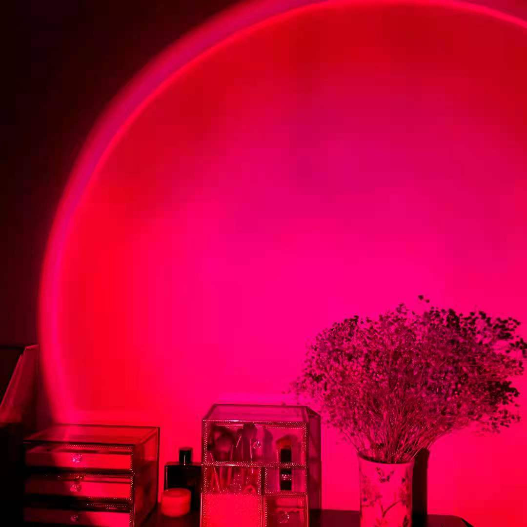 Rechargeable Rainbow Sunset Projection Lamp - Create a Magical Atmosphere in Any Room!