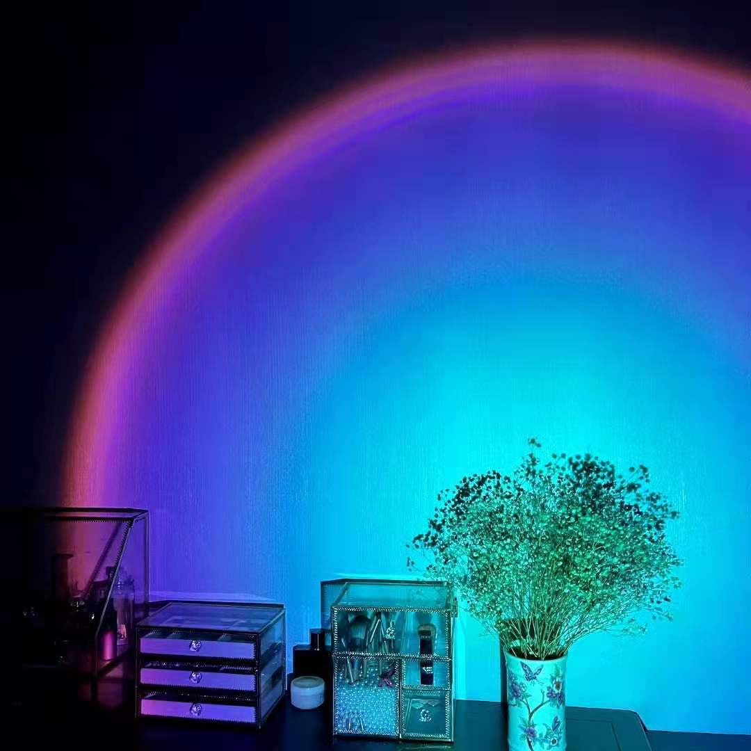 Rechargeable Rainbow Sunset Projection Lamp - Create a Magical Atmosphere in Any Room!